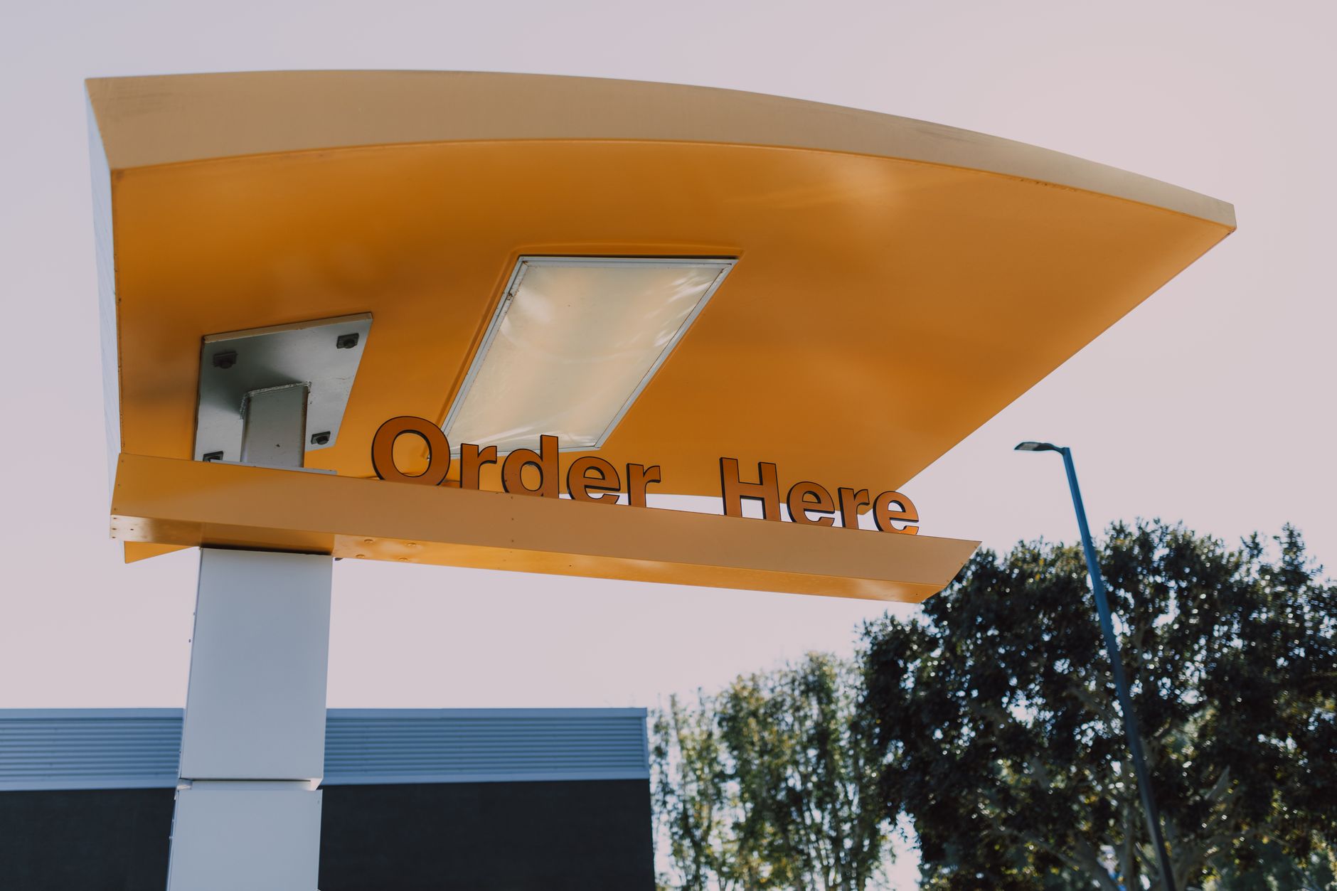Drive-Thru QSR: Why Net-Lease Buyers Keep Circling Arizona